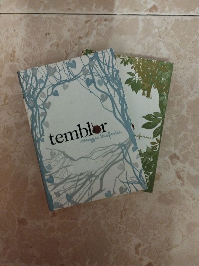 libros "Temblor" y "Rastro"