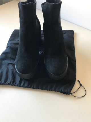 Botines  negro de piel nuevos