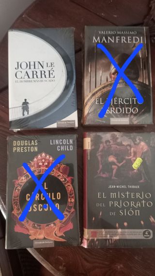 lote de libros precintados