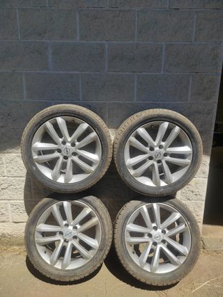 Llantas opel vectra GTS