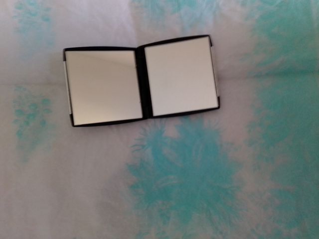 Mini espejo plegable de Lancôme