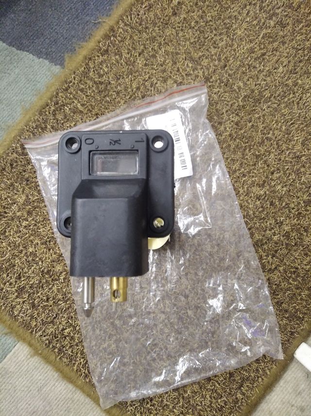 Medidor de tangue de gasolina fueraborda