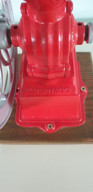 ANTIGUO MOLINILLO DE CAFÉ J.M.F CIRCA 1926-1929