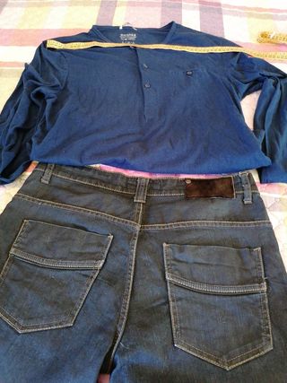 Lote de pantalón vaquero+2 camisetas.