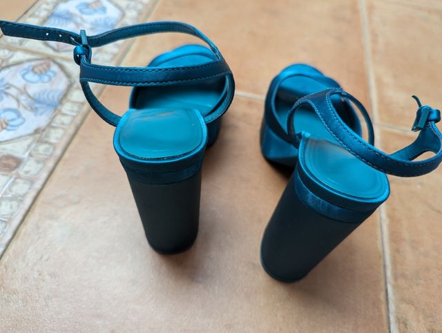 Sandalias verde agua