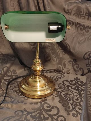 lampara de sobremesa aspecto antiguo