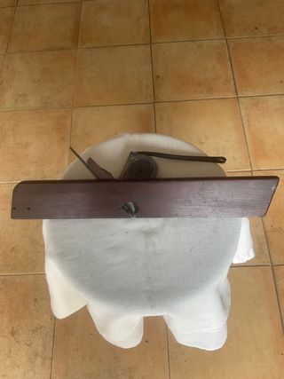 Cepillo de carpintero de madera. Guillaume.