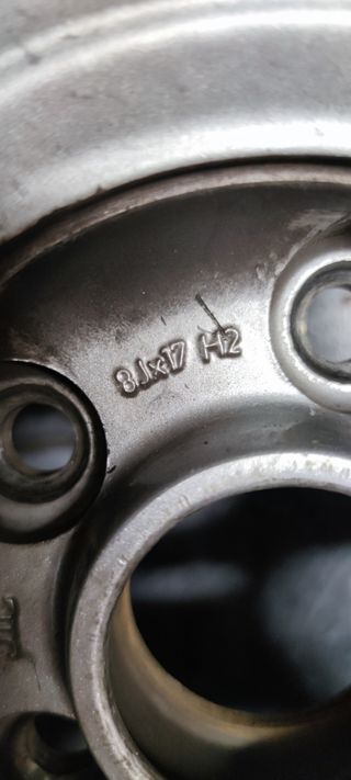 4 Llantas 17" originales Audi 5x112 ancho 8"