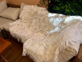 COLCHA HECHA A MANO 1.60 x 2.20 para cama o sofás