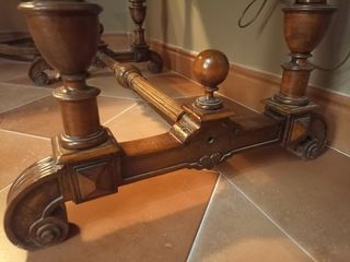 Mesa escritorio muy antigua