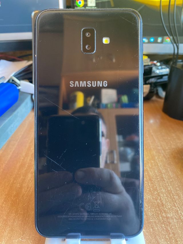Samsung J6+ en perfecto estado 32/3