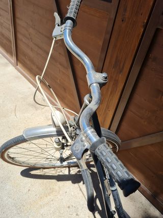 Bicicleta antigua BH