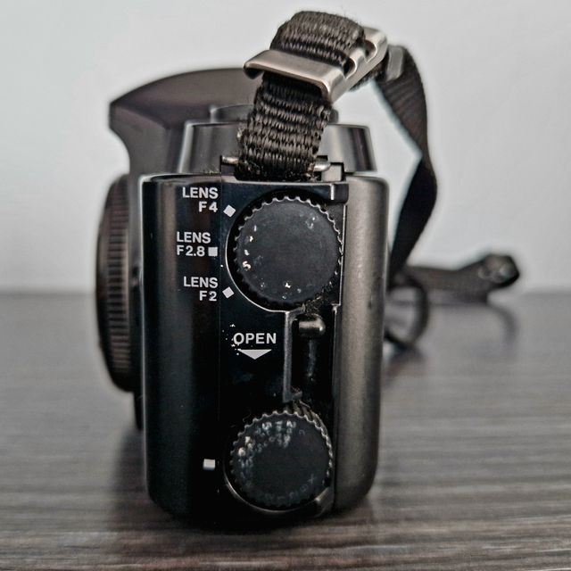 Olympus OM 101