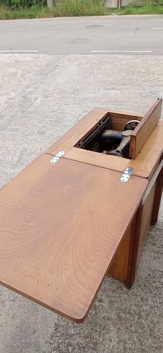 Maquina coser Singer