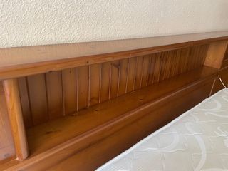 Cabecero madera de pino con doble repisa