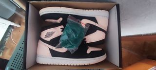 Jordan 1 crimson Tint 