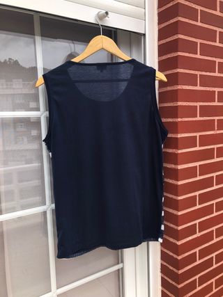 Camiseta azul marino