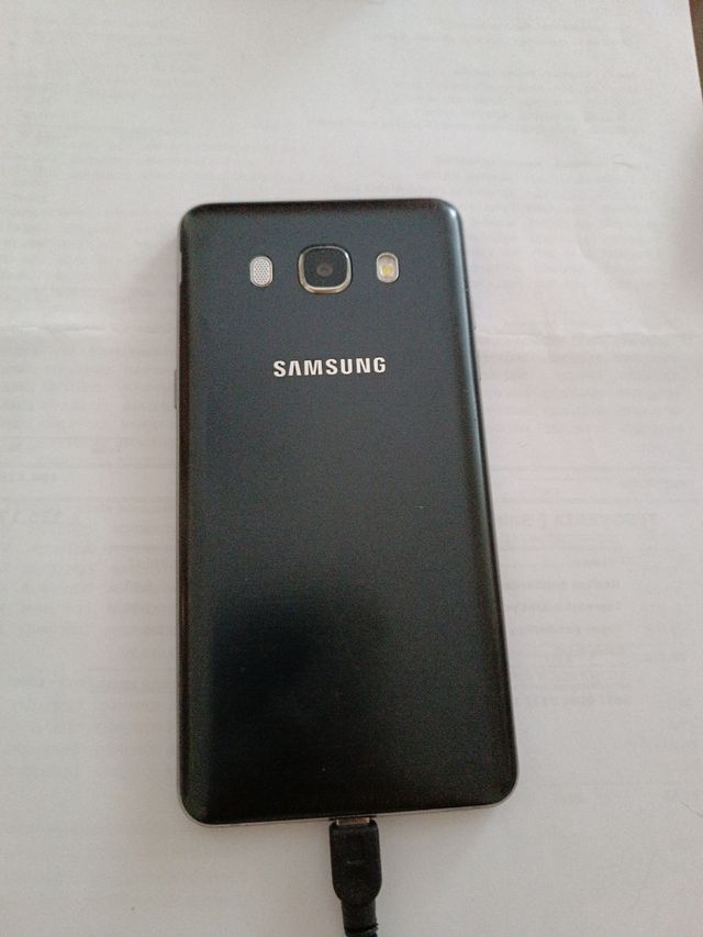 Samsung Galaxy J5 2016 negro