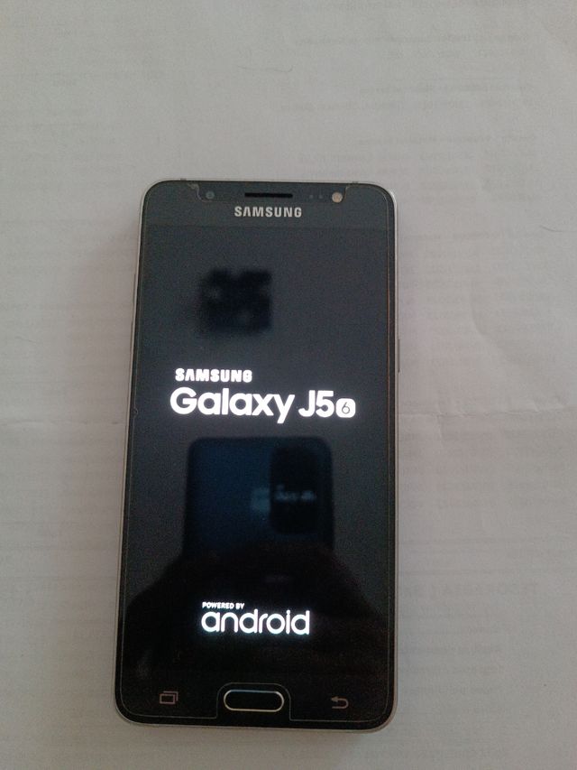 Samsung Galaxy J5 2016 negro
