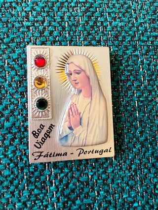 Imán de la Virgen de Fátima, de Portugal.