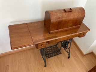 Maquina de coser SINGER