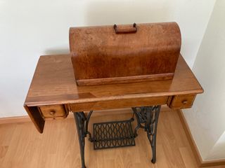 Maquina de coser SINGER