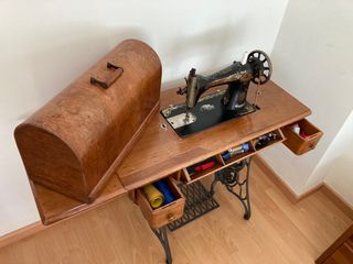 Maquina de coser SINGER