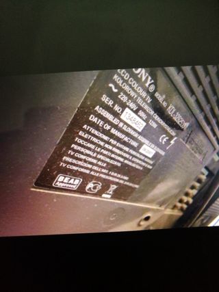 TV Sony Bravia con peana kdl-32S2530