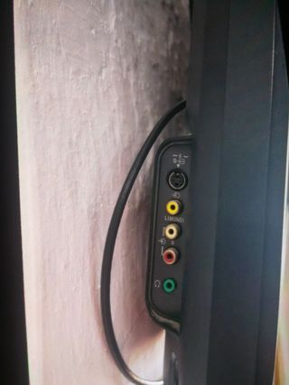 TV Sony Bravia con peana kdl-32S2530