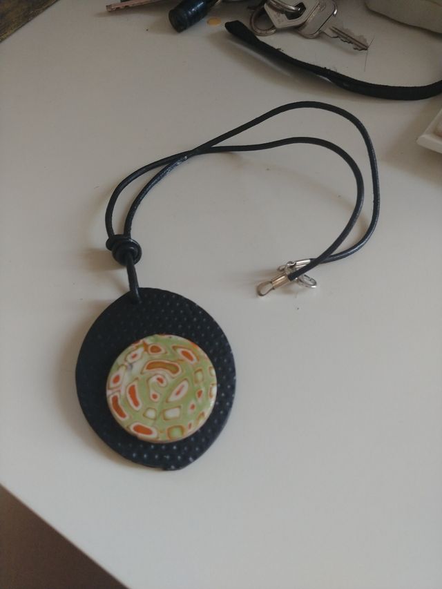 collar artesano de argila polimerica