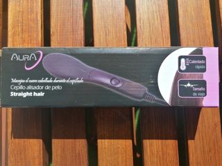 Cepillo Alisador y Anti-encrespamiento.