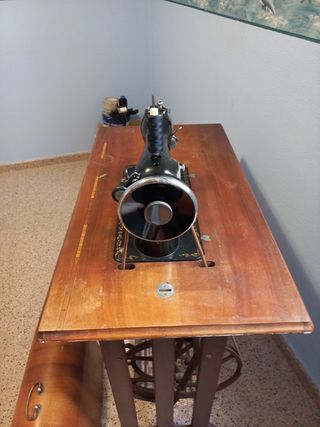 maquina de coser alfa antigua