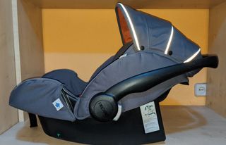 Sillita de coche marca Maclaren