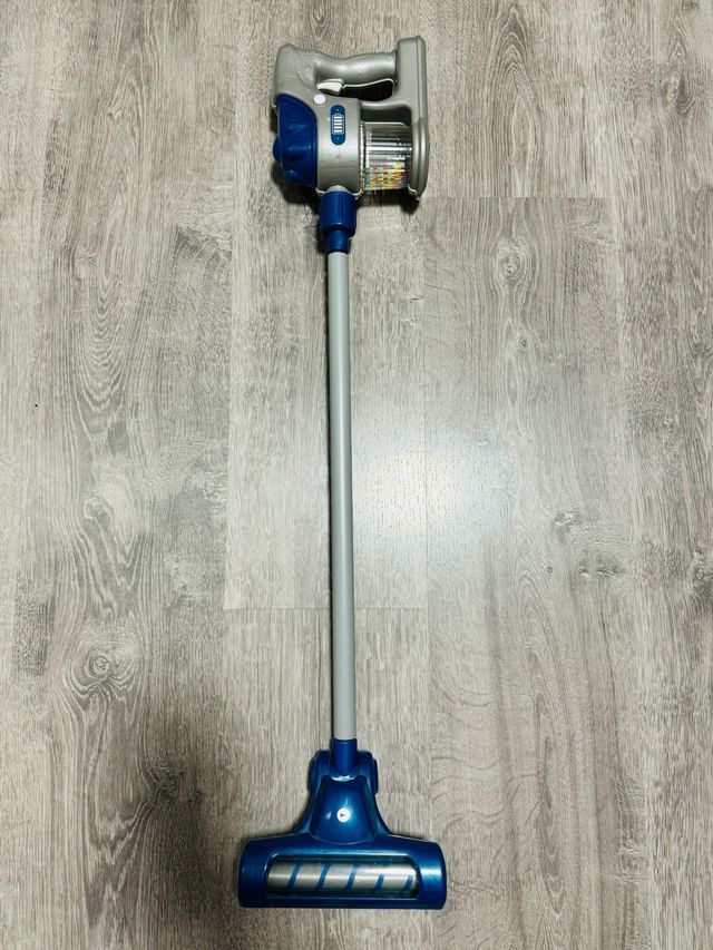 Aspiradora inalámbrica de juguete sin uso