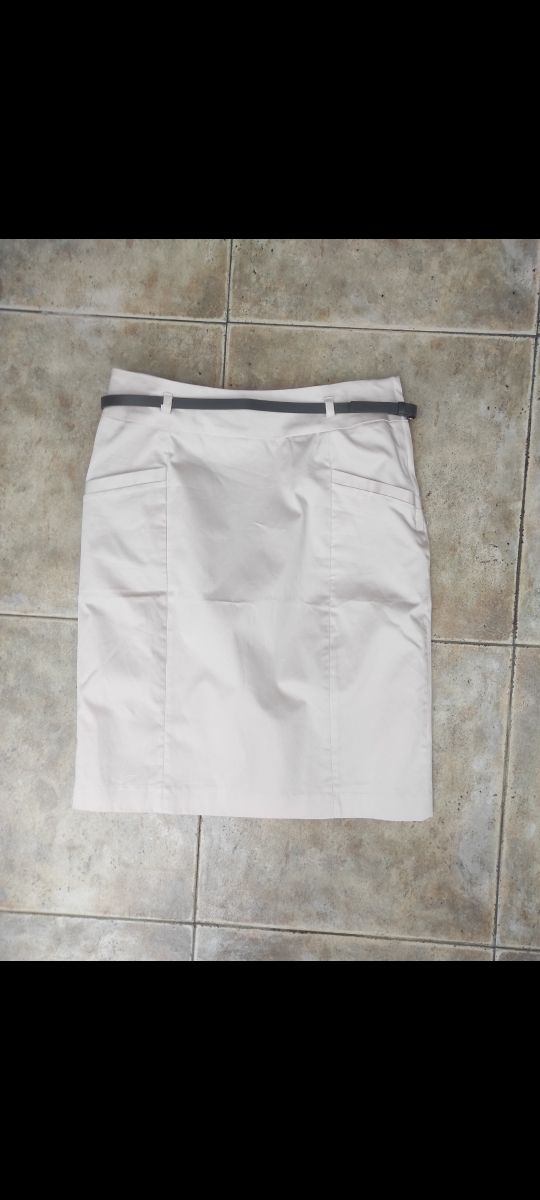 Falda de Tubo con cinturón