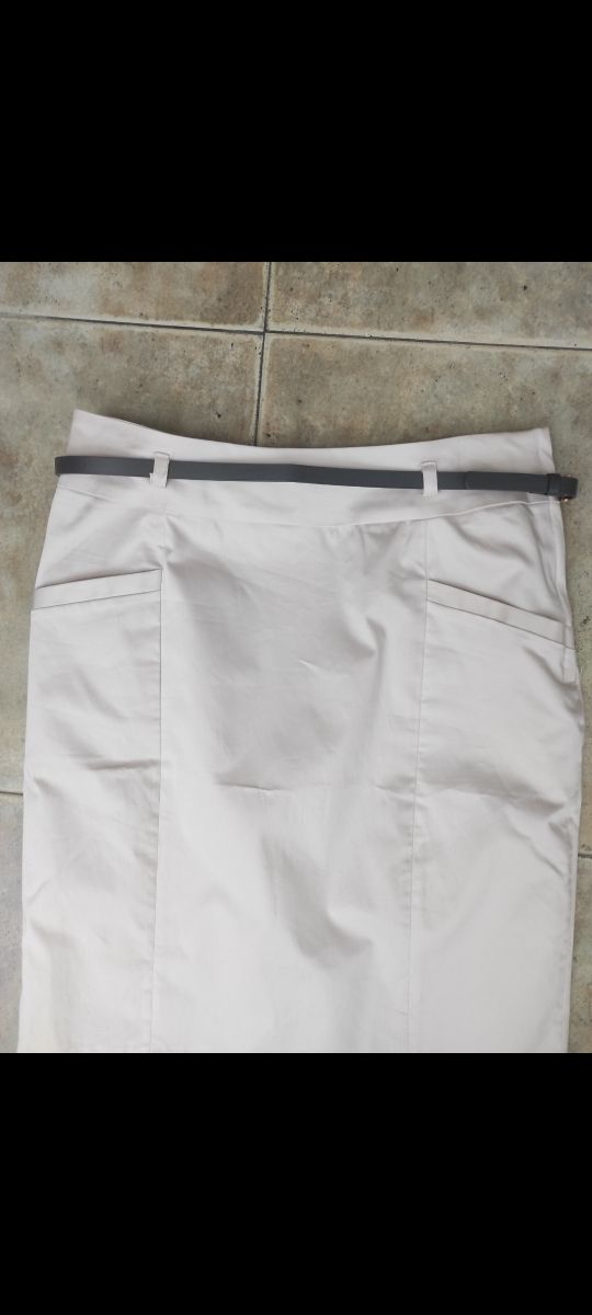 Falda de Tubo con cinturón