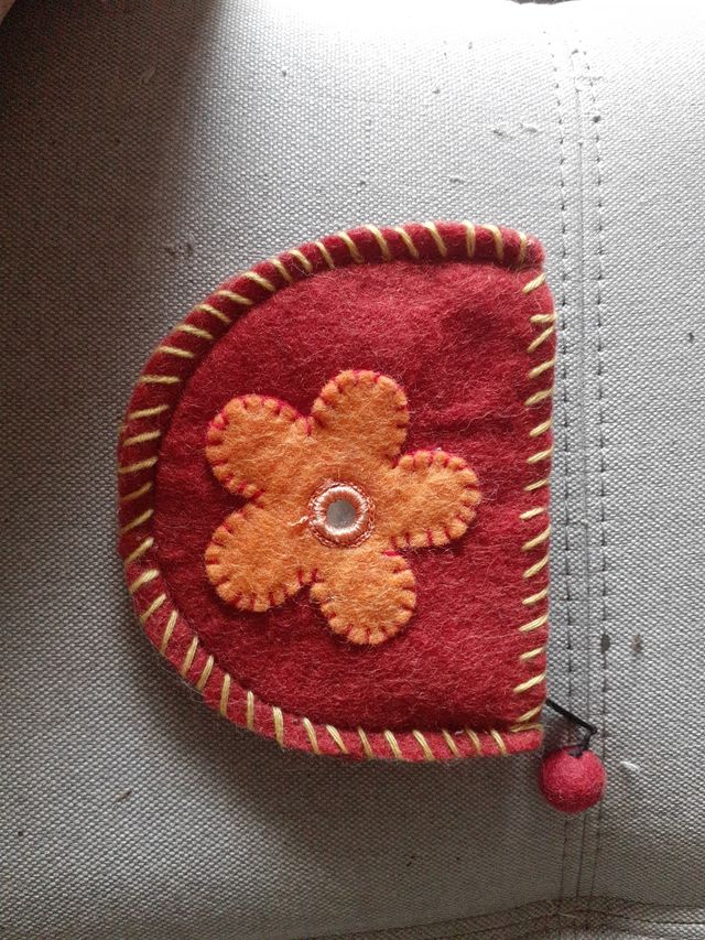 portamonete in lana cotta