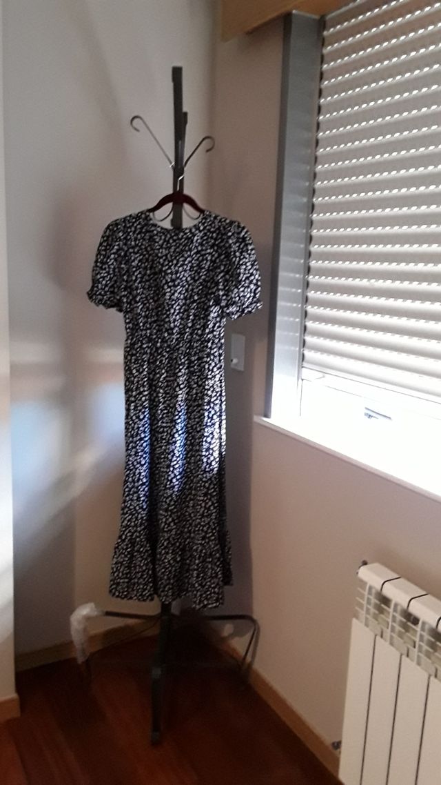 VESTIDO NEGRO ESTAMPADO SHEIN TALLA S