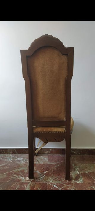 🪑 Silla Antigua de madera