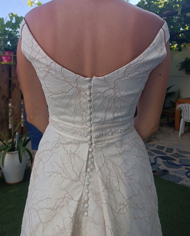 vestido de novia o dama de feria
