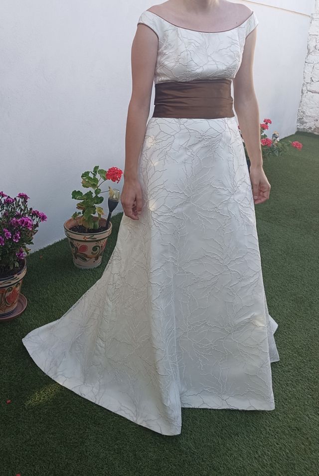 vestido de novia o dama de feria