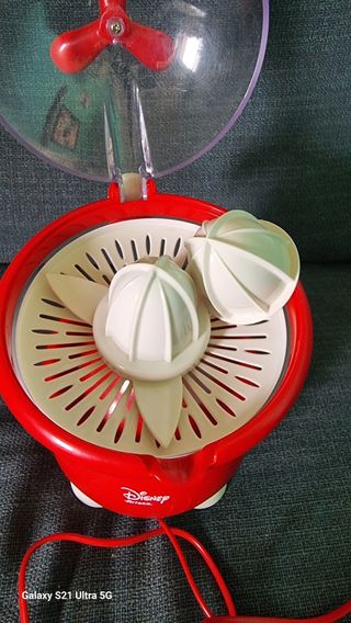 Exprimidor marca ariete