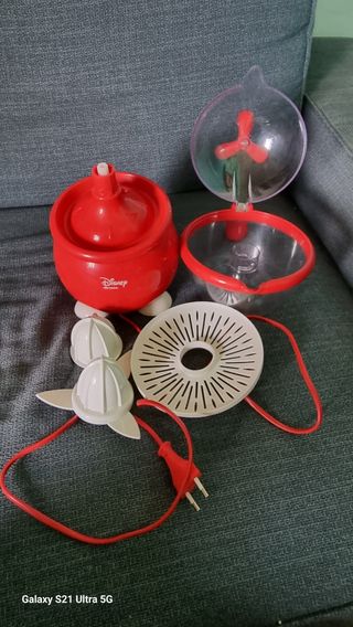 Exprimidor marca ariete