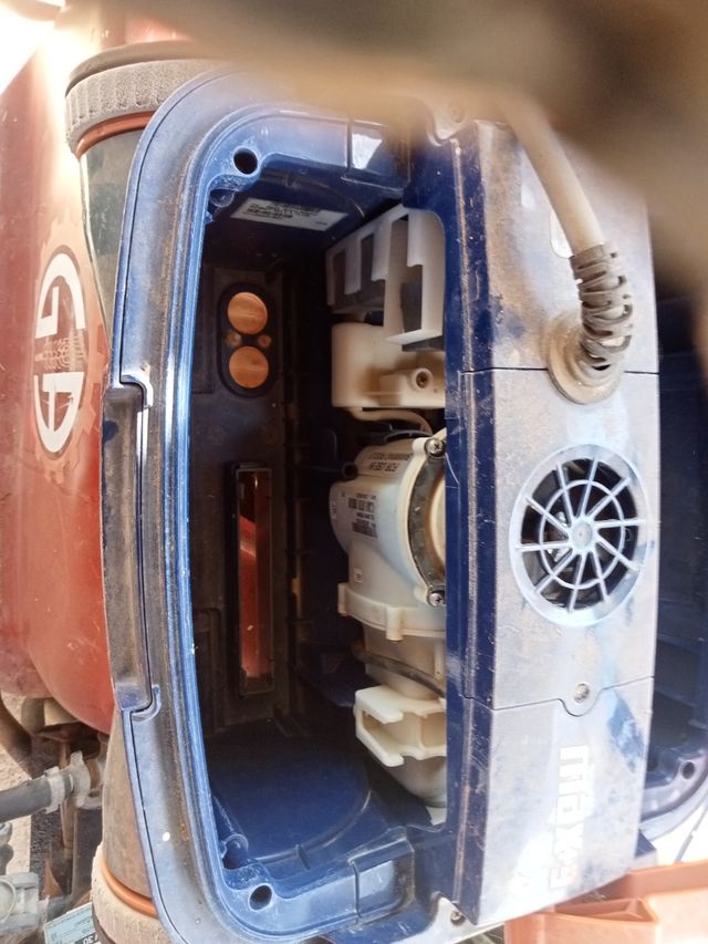 limpia fondos piscina