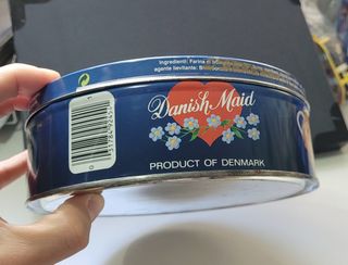 Caja metálica de galletas