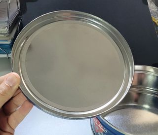 Caja metálica de galletas