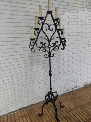 Gran candelabro de forja artesanal