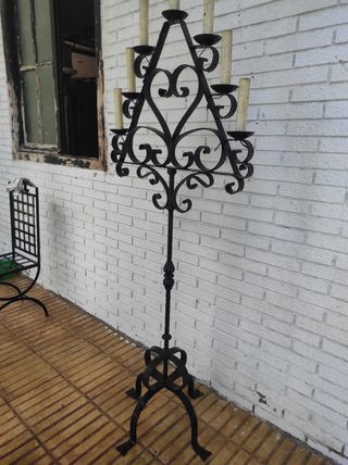 Gran candelabro de forja artesanal