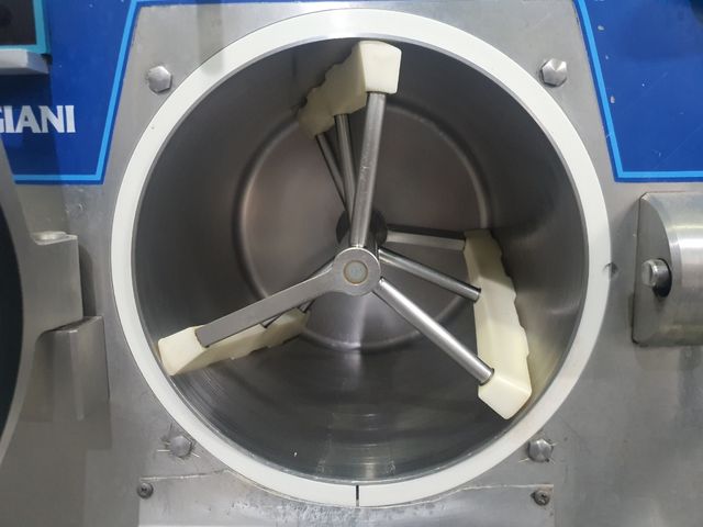 mantecadora carpigiani