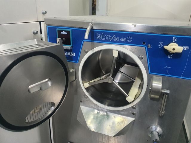 mantecadora carpigiani